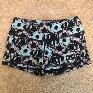 RESERVED FLEO Illuminated 3.25 Contour Shorts